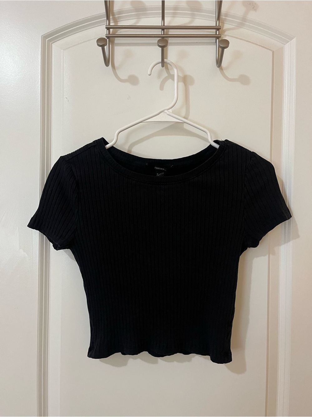 Forever 21 Black Ribbed Short Sleeve Crop Top